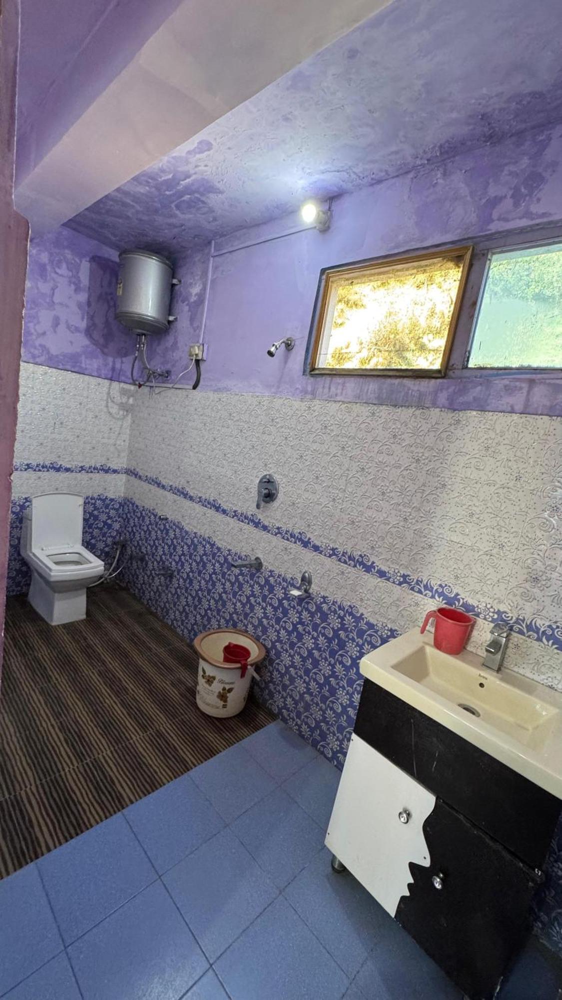 Hotel 19 Tosh ภายนอก รูปภาพ